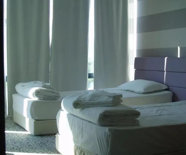 Хотел ривиера блу 3*