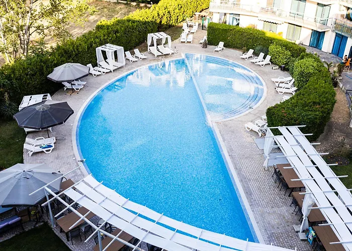 Хотел ривиера блу