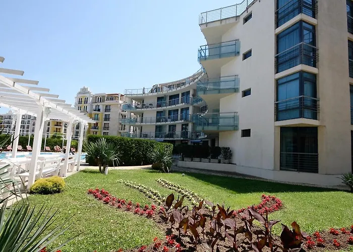 Хотел ривиера блу